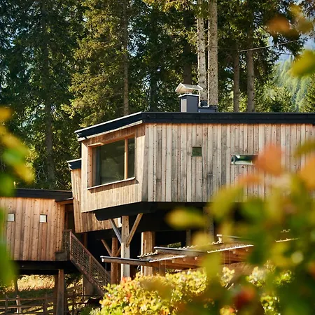 Caravan Park 4*